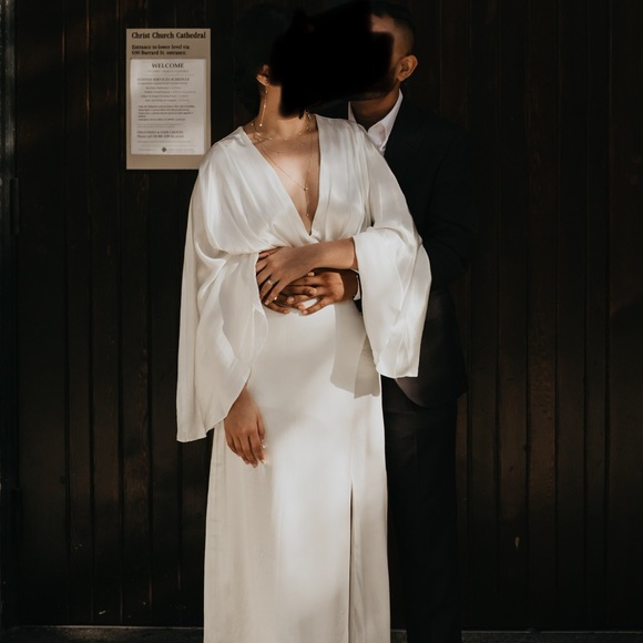 Asos edition Cari satin wrap wedding dress, Size US 6 - Picture 4 of 4